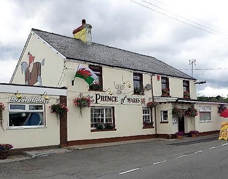 Prince Of Wales Inn Rhymney Экстерьер фото