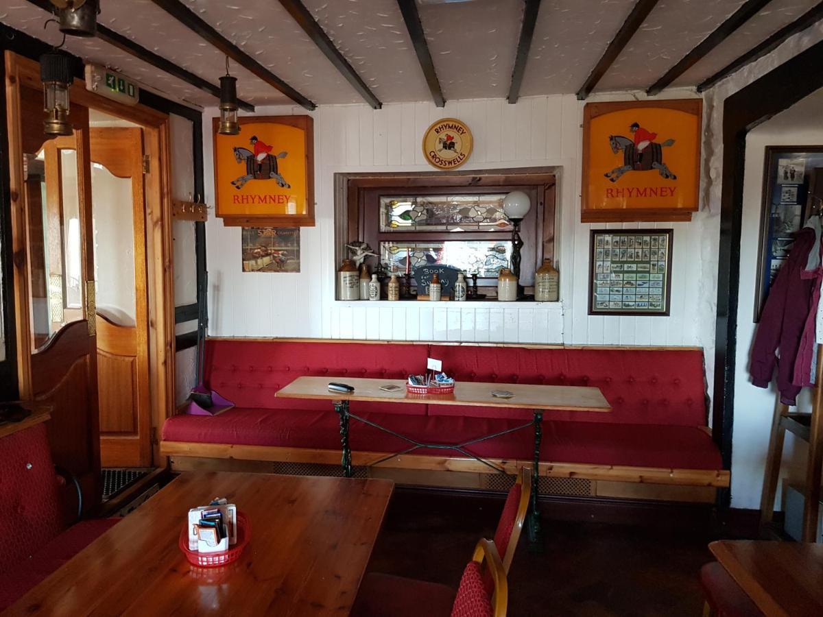 Prince Of Wales Inn Rhymney Экстерьер фото